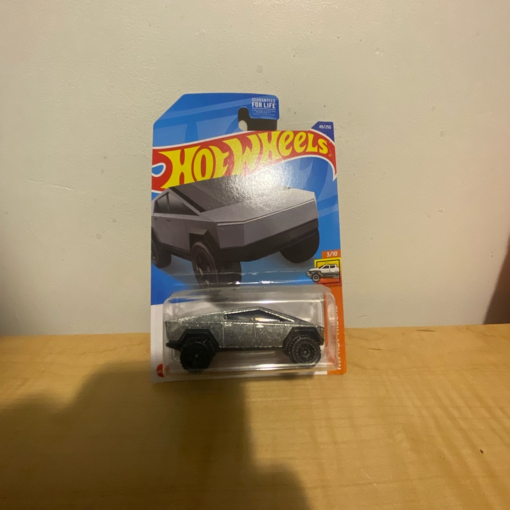 CYBERTRUCK HOTWHEEL🔥